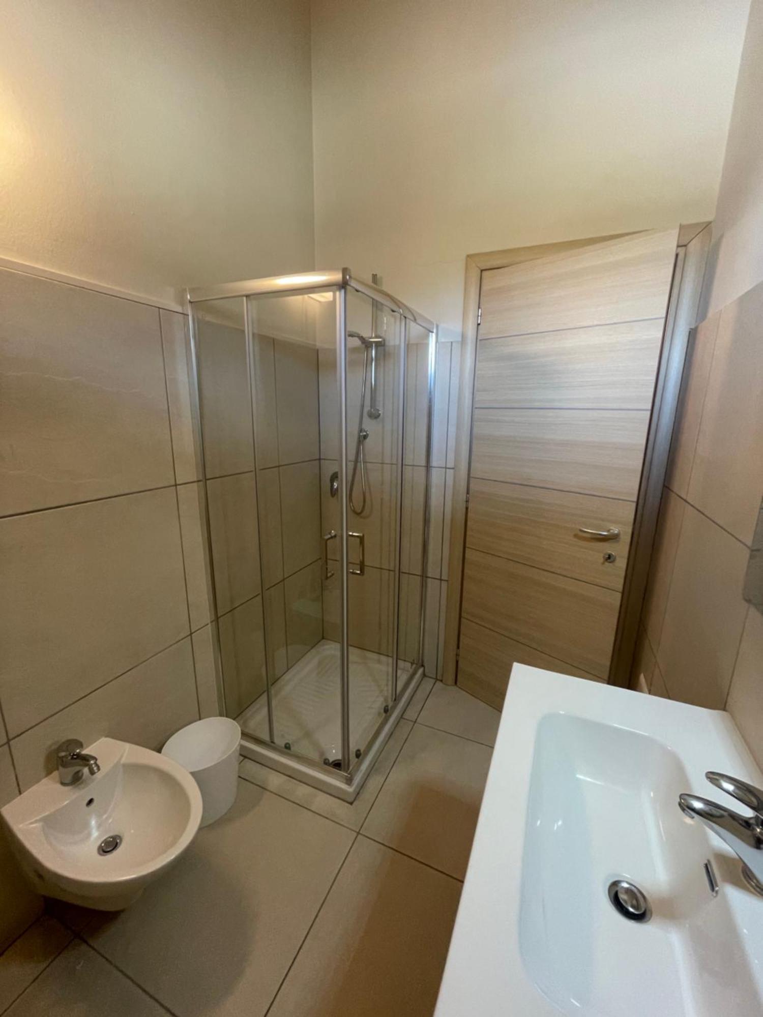 ホテル Il Borgo Delle Arti ヴェルバーニア 部屋 写真
